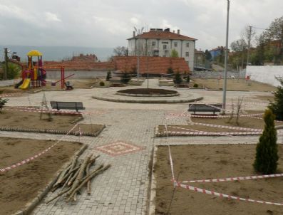 YAKUP YARDıMCı - Domaniç'e Yeni Bir Park Daha