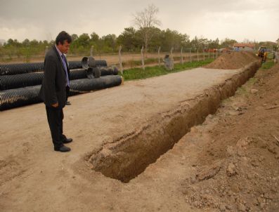 KAMIL UĞURLU - Karaman Belediyesi Yağmur Suyu Problemini Çözüyor