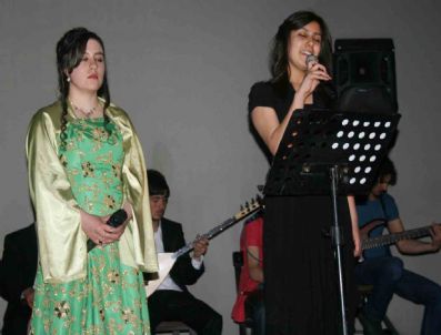 FARUK NAFİZ ÇAMLIBEL - Kazım Karabekir Lisesi'nden Şiir Ve Müzik Dinletisi