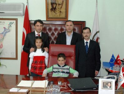 FEHMI ALAYDıN - Minik Başkanlardan Talimatlar