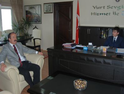 OSMAN GÜNAYDıN - Uyanık Temsili Başkan