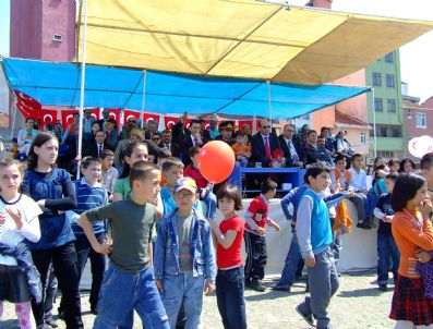 AYDıN MEMÜK - Alaplı'da 23 Nisan Çoşkuyla Kutlandı