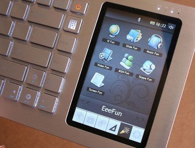 USB - Asus Eee Klavye kutusundan çıkıyor