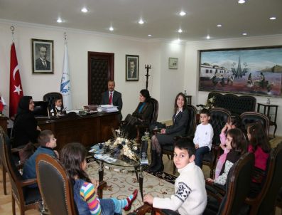 DADAŞKENT - Aziziye Belediye Başkanlığı'nı Bir Günde İki Başkan Devraldı...