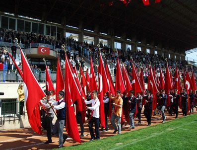 OSMAN DEVELIOĞLU - Bahçelievler'de 23 Nisan coşkusu