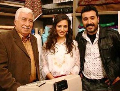 DEDEKTIF - Cümbür Cemaat Aile 9. bölüm bu akşam Star'da