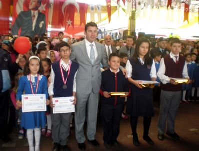 ÖZCAN ULUPINAR - Devrek'te 23 Nisan Coşkusu