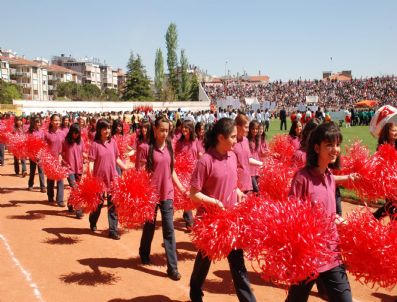 ALİ HAYDAR ÖNER - Isparta'da Bayram Coşkusu