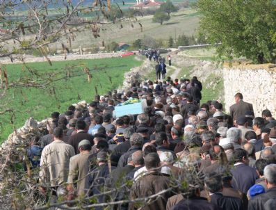 ORHAN ATALAY - Yeni Zelanda'da Vefat Eden Türk Pilot Memlketinde Toprağa Verildi