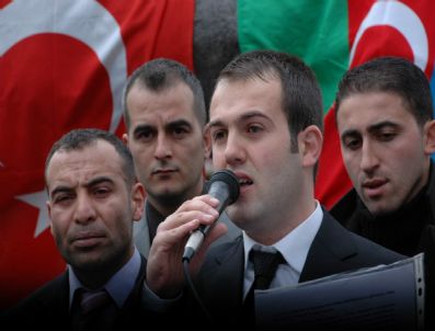 ERIVAN - Ermenistan'da Yakılan Türk Bayrağına Tepkiler Sürüyor