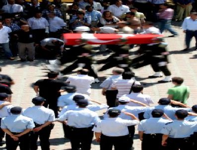 İMAMALI RAHMAN - Rahman: Ekonomik kriz bize çok zarar verdi