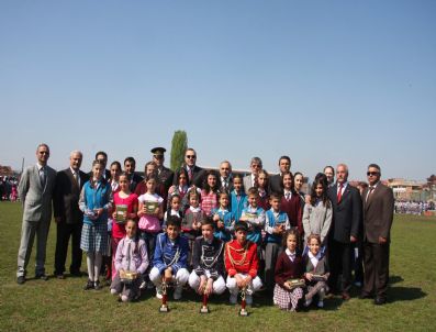 MUSTAFA AYHAN - Resim, Şiir Ve Kompozisyon Yarışmasında Dereceye Girenler Ödüllendirildi