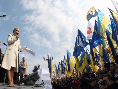 YULIA TYMOSHENKO - Ukraıne Protest