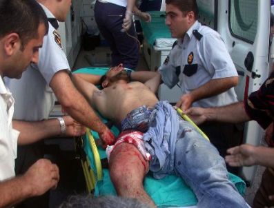 ALI PARTAL - Anzaklar ataları için Gelibolu'da göz yaşı döktü