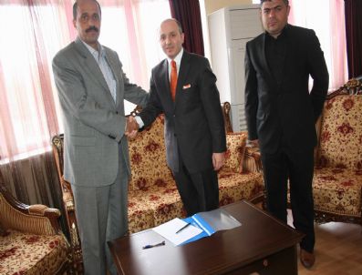 AHMET KÜÇÜKLER - Büyükşehir Sözleşme İmzaladı