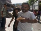 Çocuklara 5 bin adet 23 Nisan dondurması dağıttı