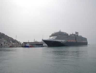 Turist gemileri Kuşadası'na 537 sefer yapacak