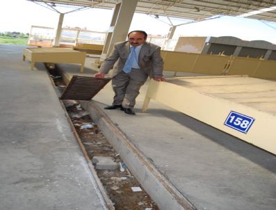 1,5 Milyonluk Pazar Yeri Kaderine Terk Edildi