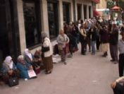 Emeklinin maaş nöbeti sabah 5'te başlıyor