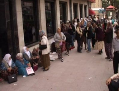 Emeklinin maaş nöbeti sabah 5'te başlıyor