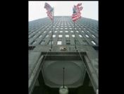 Goldman konut projesini yıkıp para kazandığı için kendisi ile övünüyor