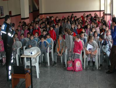 SEMA DOĞAN - Gümüşhane Emniyet Müdürlüğü Çocukları Bilgilendirdi