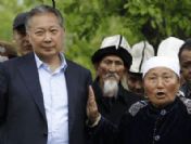 Kırgızistan'daki geçici hükümet, Bakiyev'i katliam yapmakla suçladı