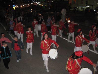 KUZULUK - Kuzuluk İlköğretim Okulu'ndan Fener Alayı