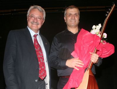 ALI ULUSOY - Nida Ateş'ten Türkü Ziyafeti