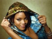 Rihanna İstanbullularla dans edecek