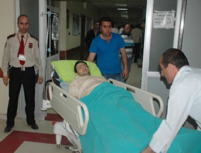 Siirt'te Çarşı Ortasında Bıçaklı Kavga: 5 Yaralı