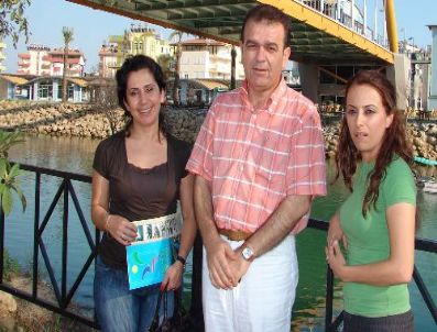 FARUK ÖZAK - Sivas'a yapılacak stadyum için Bakan Özak devreye girdi