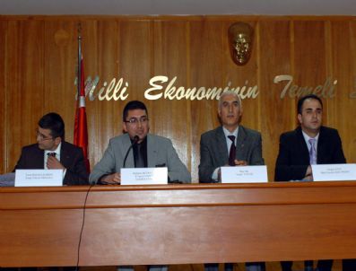 VEYSEL ÇIFTÇI - Sivas'ta 'Patates Yetiştiriciliği Ve Önemli Patates Hastalıkları' Konulu Konferans Düzenlendi