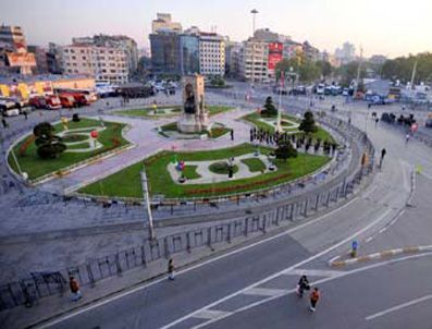 KAMU SEN - Taksim meydanı 1 mayıs'a hazırlanıyor