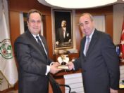 Giresun Üniversitesi Rektörü Öztürk Veda Ziyaretlerine Başladı