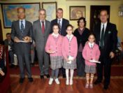 Kaymakam Yıldız'dan Başarılı Öğrencilere Ödül