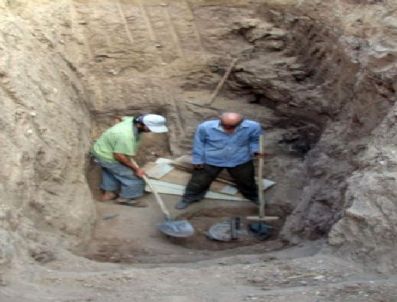 Çin'de okula bıçaklı baskın: 28'i çocuk, 31 yaralı