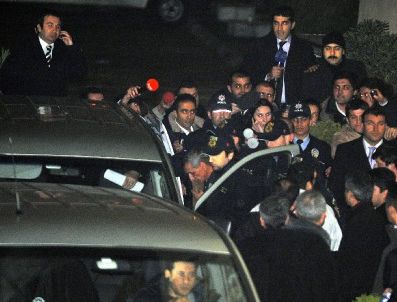 ENGİN ALAN - Engin Alan Adliyede