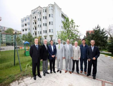 Huzurevinin Bitirilemeyen Binasına Hayırsever Desteği