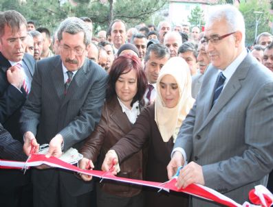 Karabük'te İlk Sosyal Yaşam Merkezi Açıldı