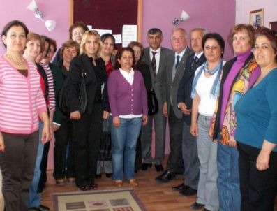 TÜRKIYE DEĞIŞIM HAREKETI - Ayvalık Tdh'ye Anne Şefkati