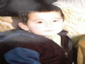 Foseptik Çukuruna Düşen Minik Emirhan Hayat Mücadelesi Veriyor