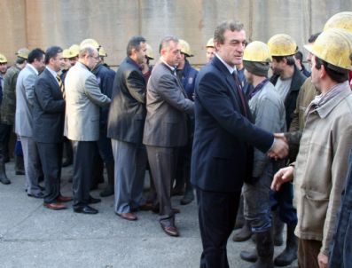 İŞÇI BAYRAMı - Muslu, Üzülmez'de İncelemelerde Bulundu