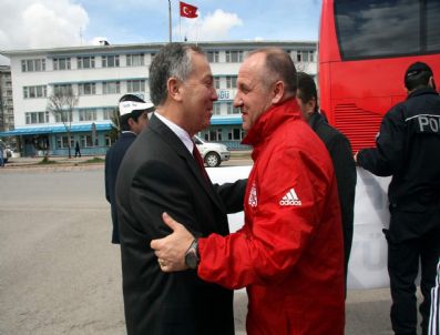 HAYRETTIN YERLIKAYA - Polis Haftası Halk Yürüyüşü