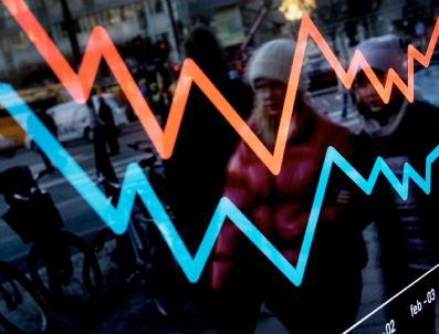 Borsa günü yeni rekorla kapattı