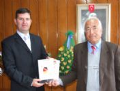 Elbistan Emniyeti'nden Kitap Bağışı