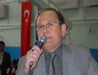 DAVUT SINANOĞLU - Hakkari'de 'Fırçalar Çantada, Dişler Yolunda' Projesi