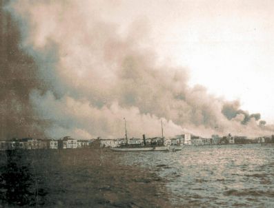 LE FIGARO - İzmir Yangını Tartışmasını Büyükşehir Bitirecek