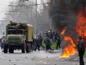 Kırgızistan yönetimini muhalefet ele geçirdi