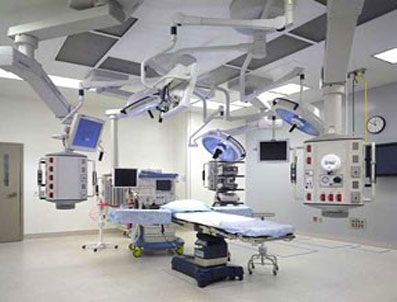 'Ayrı bir odadan' ilk kalp ameliyatı